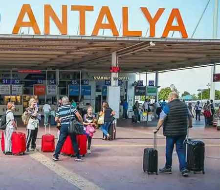 Antalya Turizmde Tüm Zamanların Rekorunu Kırdı