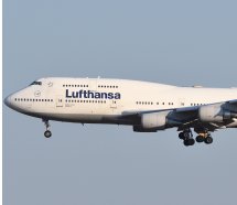 Lufthansa uçağının iniş takımları kapanmadı; Uçak geri döndü